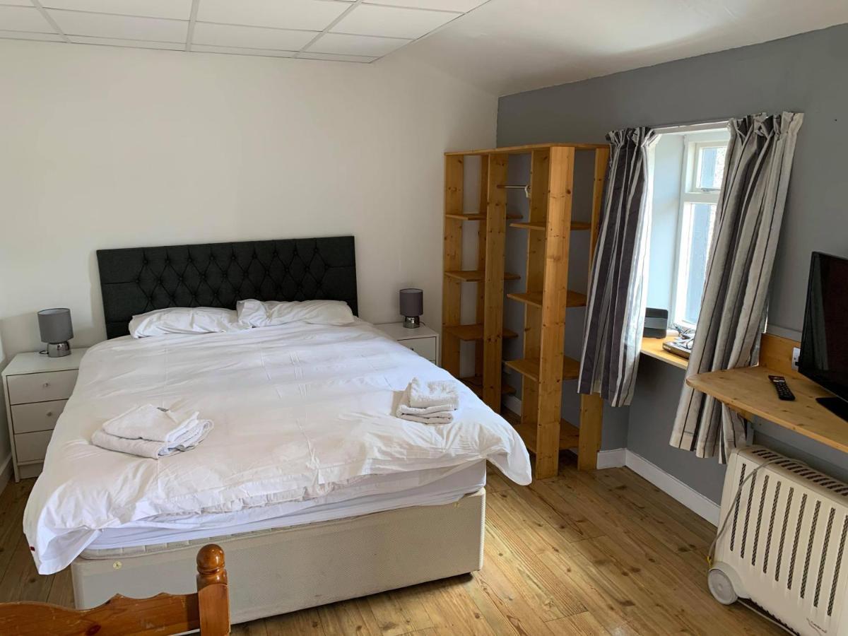 The Carisbrooke Hotel Forres Buitenkant foto